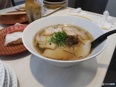 回転寿司のチャーシュー麵
