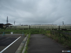四季島通過