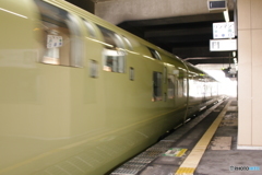 四季島通過