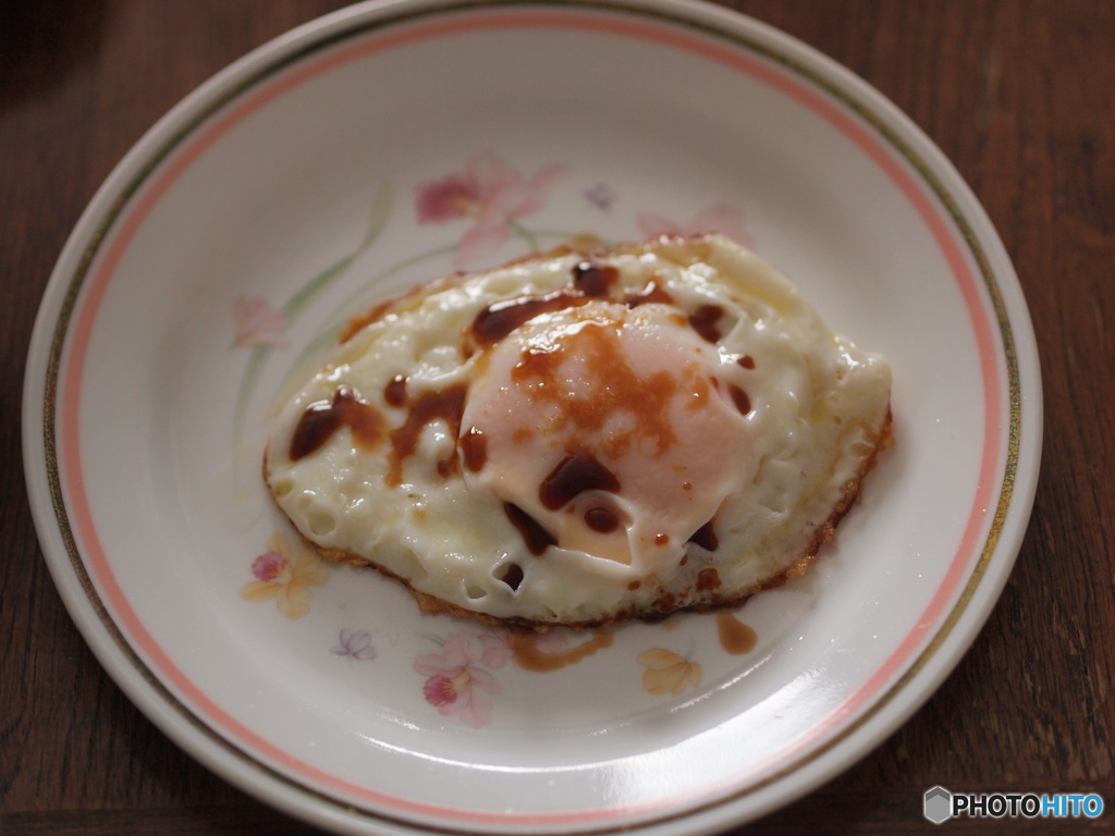 かりかりの目玉焼き