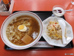 半炒飯ラーメンセット
