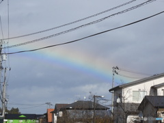 時雨て虹