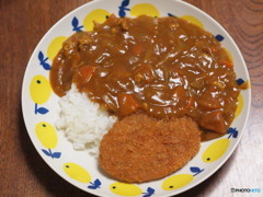 夕食は予定外の牛肉コロッケカレー