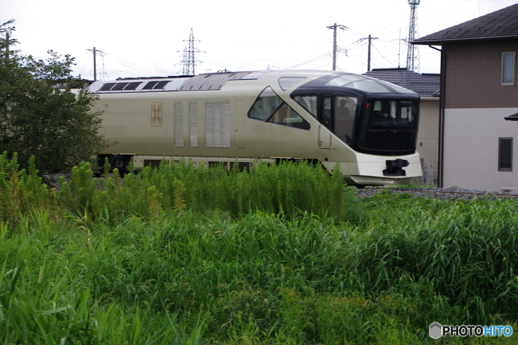 四季島通過５