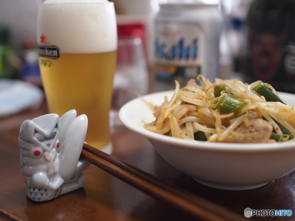 ジャンボにんにくの芽ともやし　豚肉の炒めもの