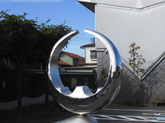 緒絶の館　モニュメント