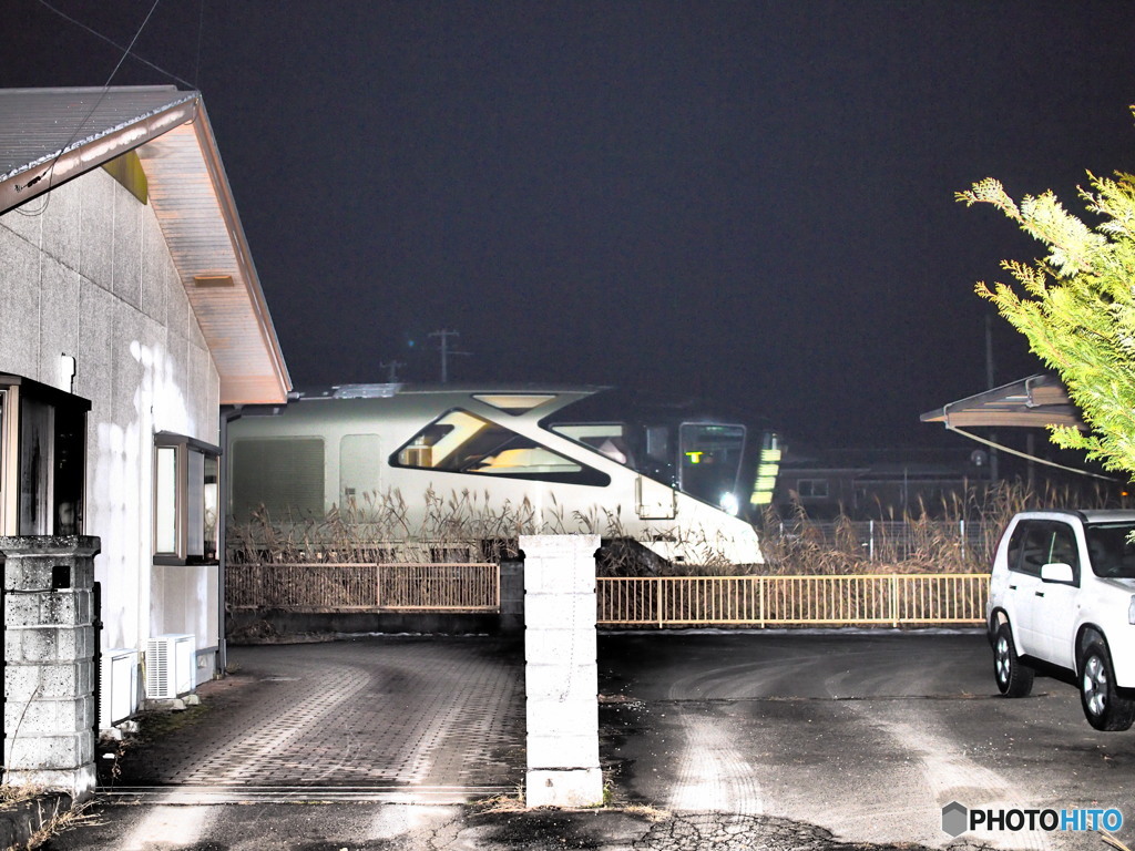 四季島通過