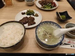 利久でランチ