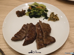 牛タン定食２枚４切れ