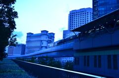 夕景のゆりかもめ