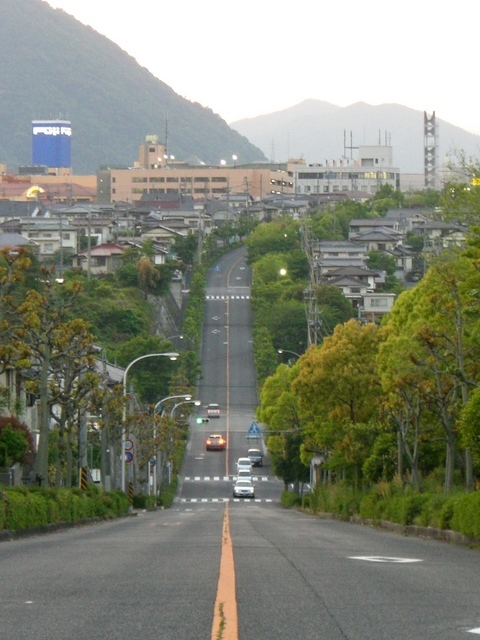 どこまでも続く道