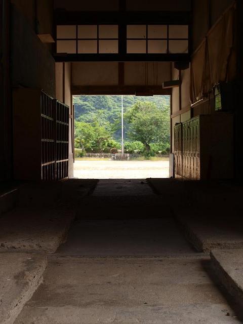 暗闇を抜けたら