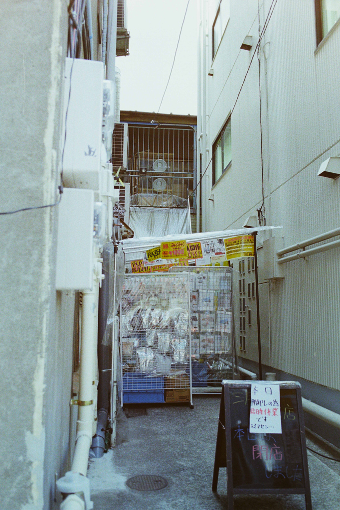 秋葉原･昼間･路地201303 (11)