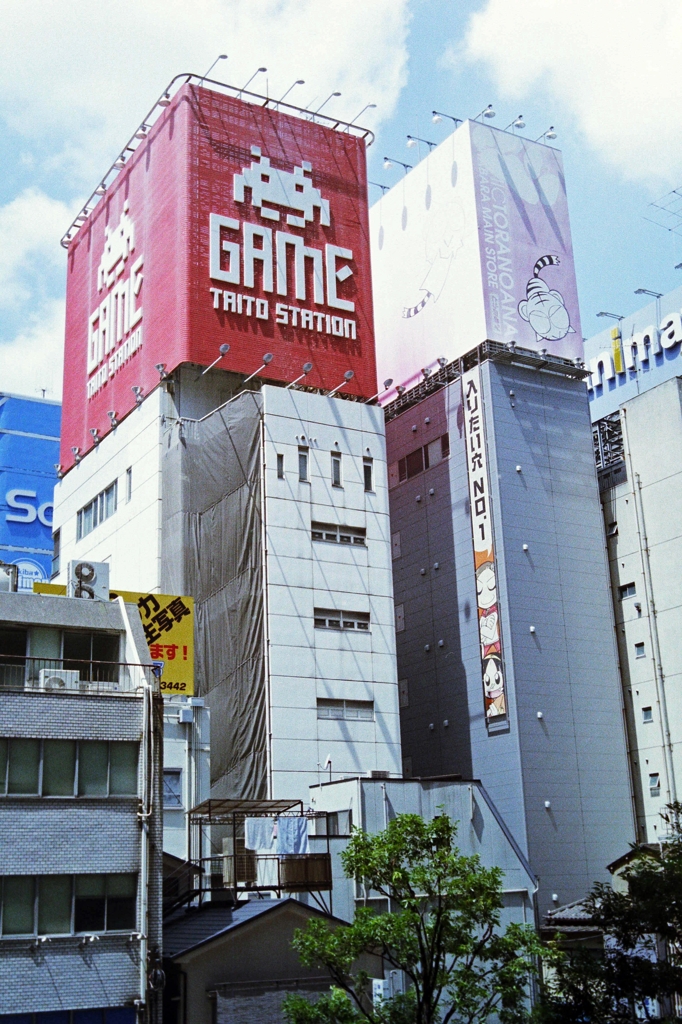 昼間の秋葉原 (4)