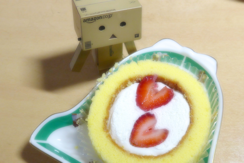 イチゴロールケーキ･ダンボー