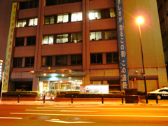 夜・万世橋警察署