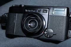 FUJIFILM KLASSE W  (2)