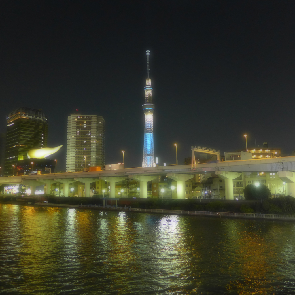 駒形橋から押上タワー・ソフトフォーカス