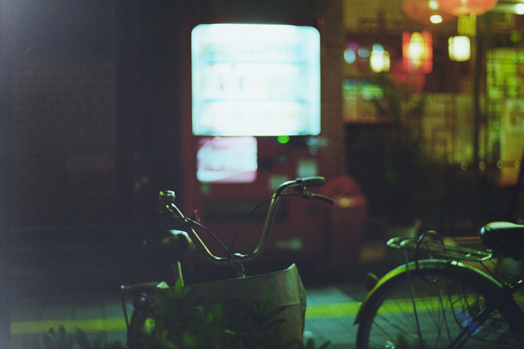 浅草・夜・自転車