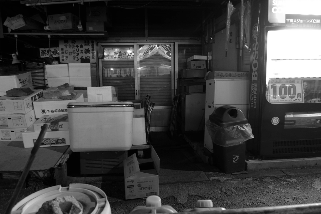 深夜・市場界隈