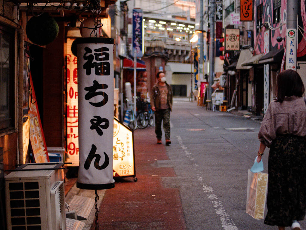 JR神田駅北口の裏道_2