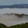 雲海と山城