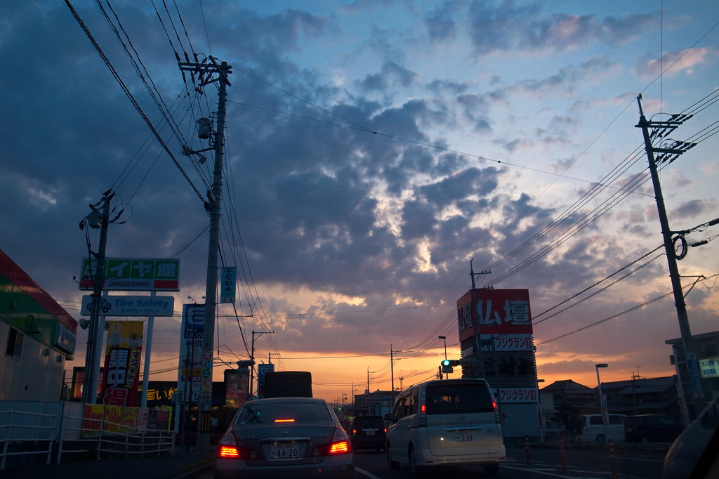 ４月の夕暮れ時　