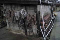 ロープと蛸壺のある風景～田島漁港