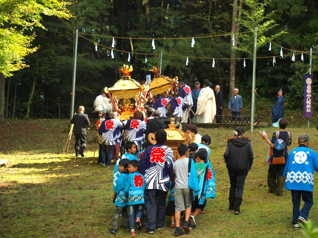 亀鶴山八幡神社例大祭　３