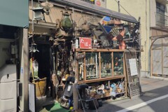 奉還町の骨董屋さん