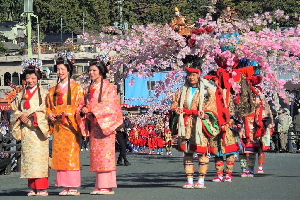 東城お通り～お姫さまと母衣