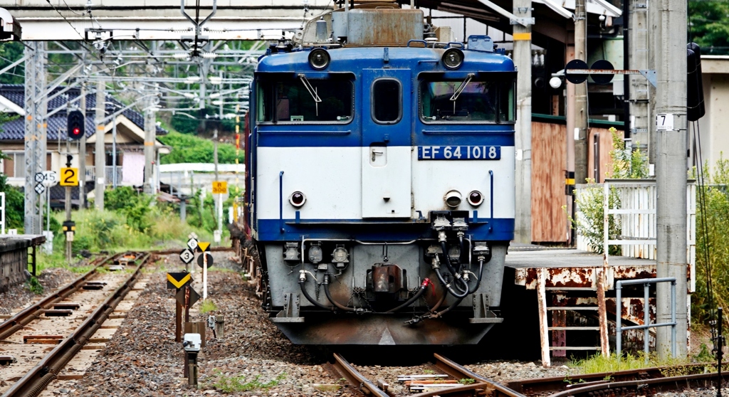 ＥＦ６４形電気機関車（牛乳パック）～備中神代駅にて待機中