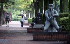 呉　入船山　美術館通り
