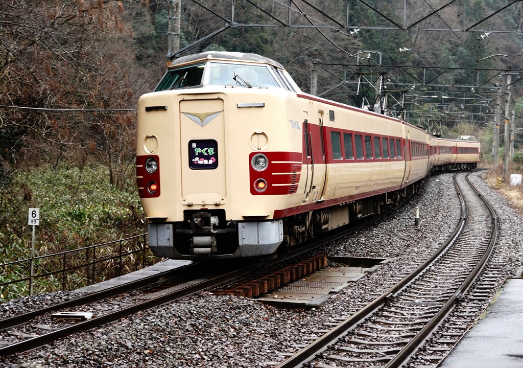 やくも布原駅を通過～２