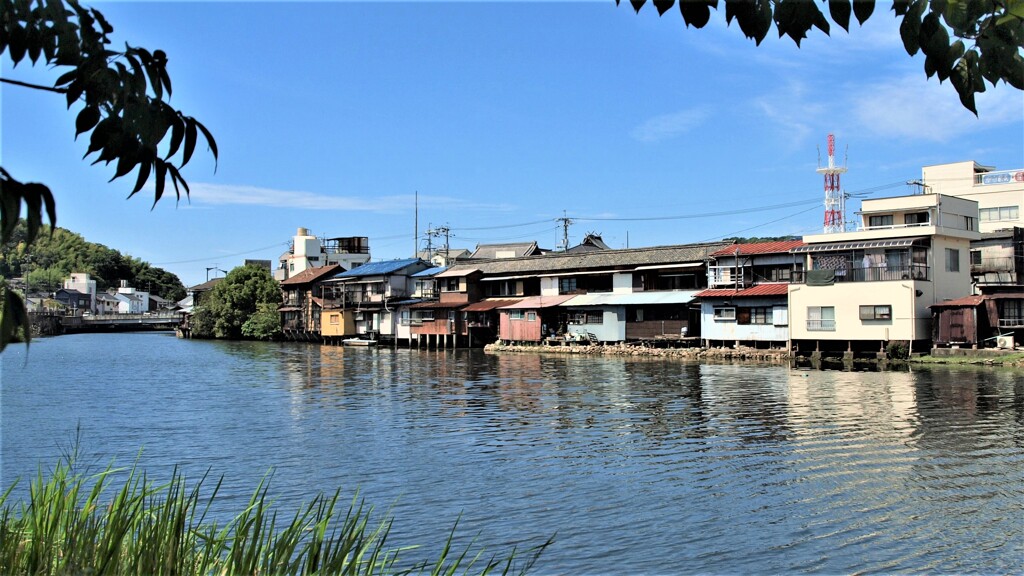 玉島溜川沿いの景観～対岸より