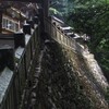 秘境・穴戸山神社～山城のような石垣