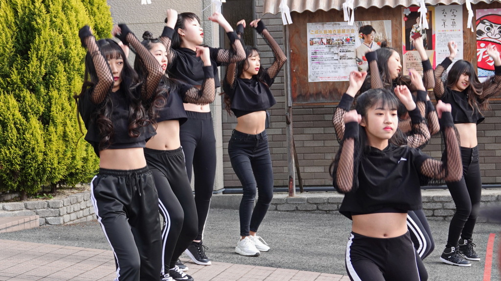 ダンス・ＤＡＮＣＥ・ダンス