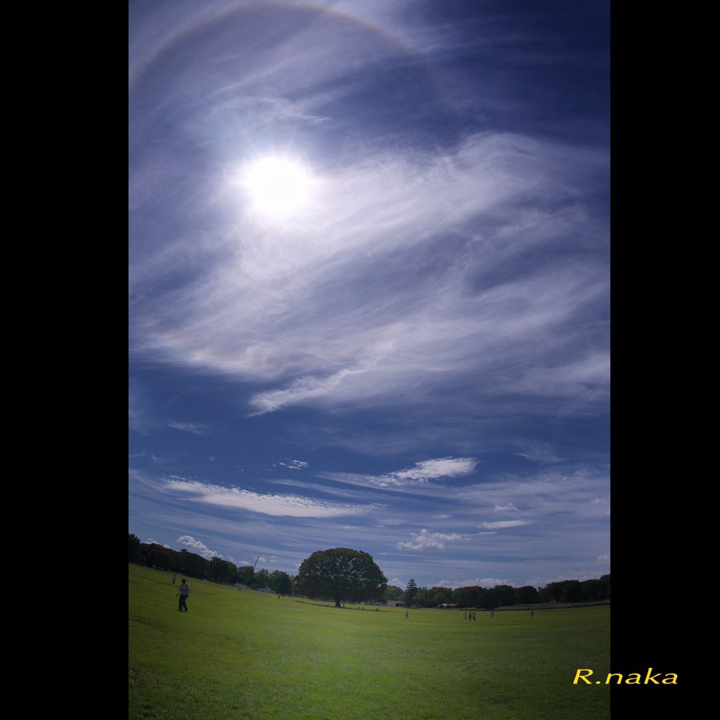 １０月　１　空の光