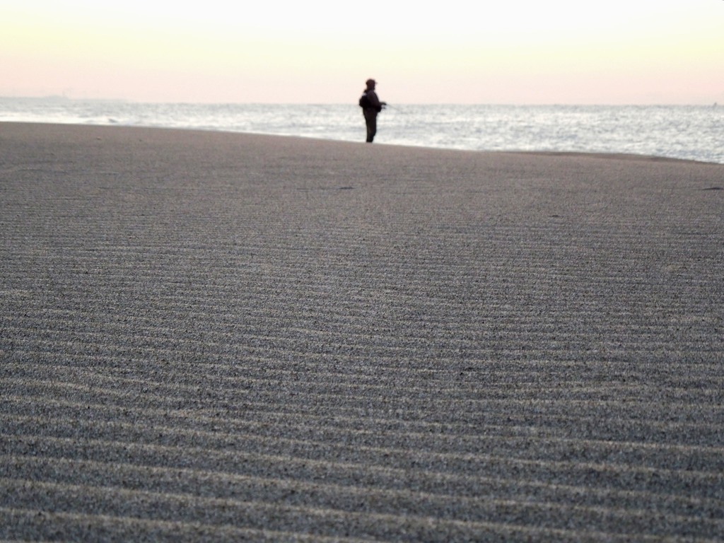 真冬の釣り人