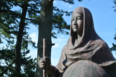 明後日の方向