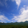 夏空の知床連山。