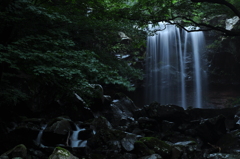 近所の滝