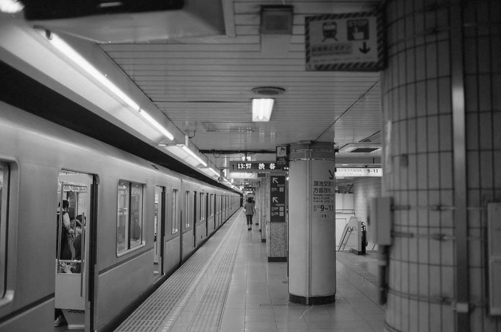 溜池山王駅_端から