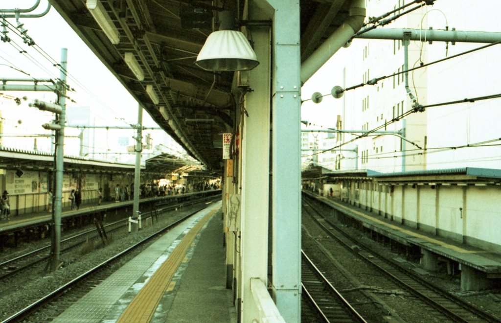 代々木駅_端から