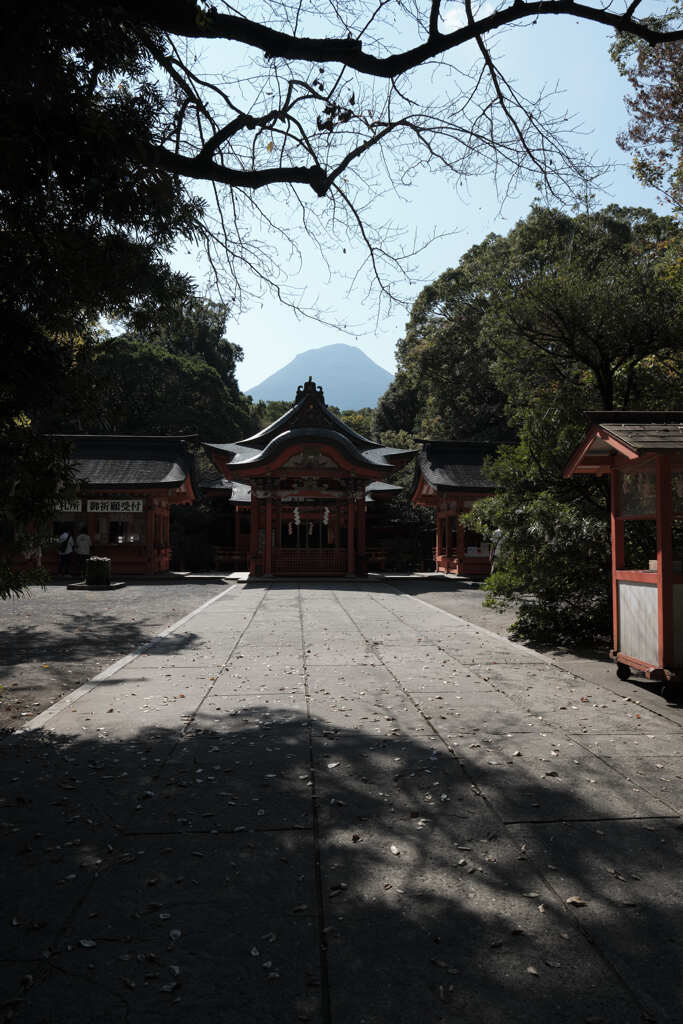 山を祀る