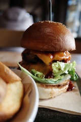 今日もハンバーガー道邁進