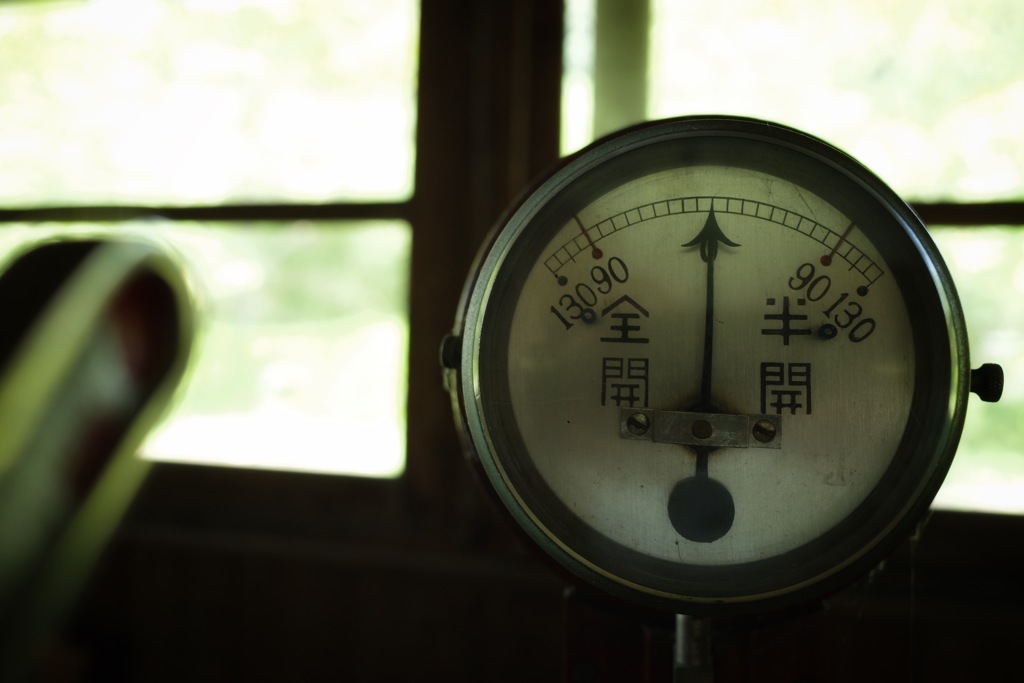 AE6437D8-47C7-45D0-92C3-3F18ED3A47B9