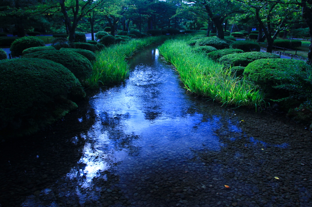 冷たい水
