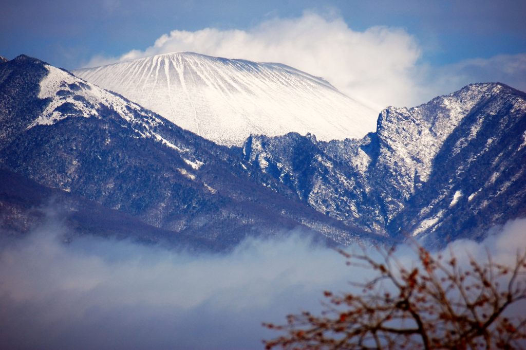 雪化粧の浅間山　　DSC_1997