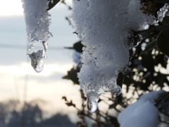 溶けてまた氷る　DSCN2903